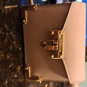 Michael kors credit card holder
